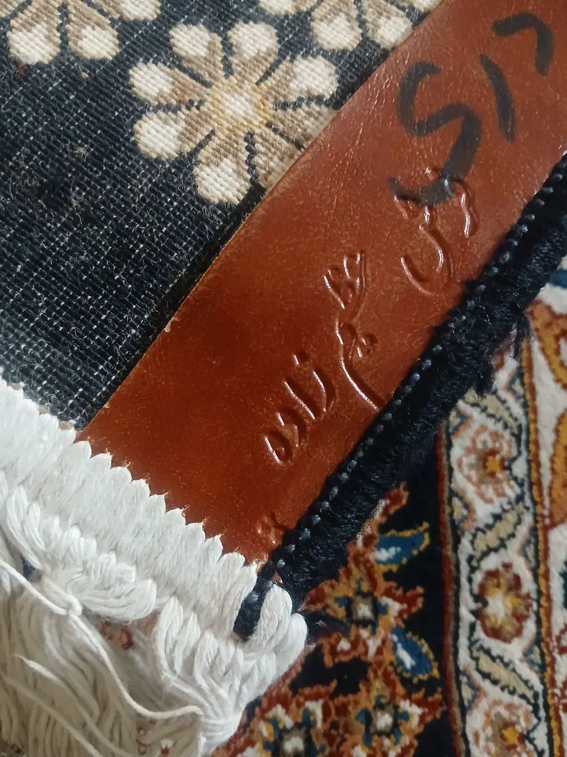 فرش ۱۲ متری ۷۰۰ شانه تمام نخ|فرش|بروجرد, |دیوار