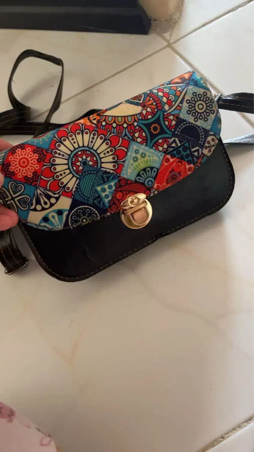 کیف|کیف، کفش، کمربند|یزد, |دیوار