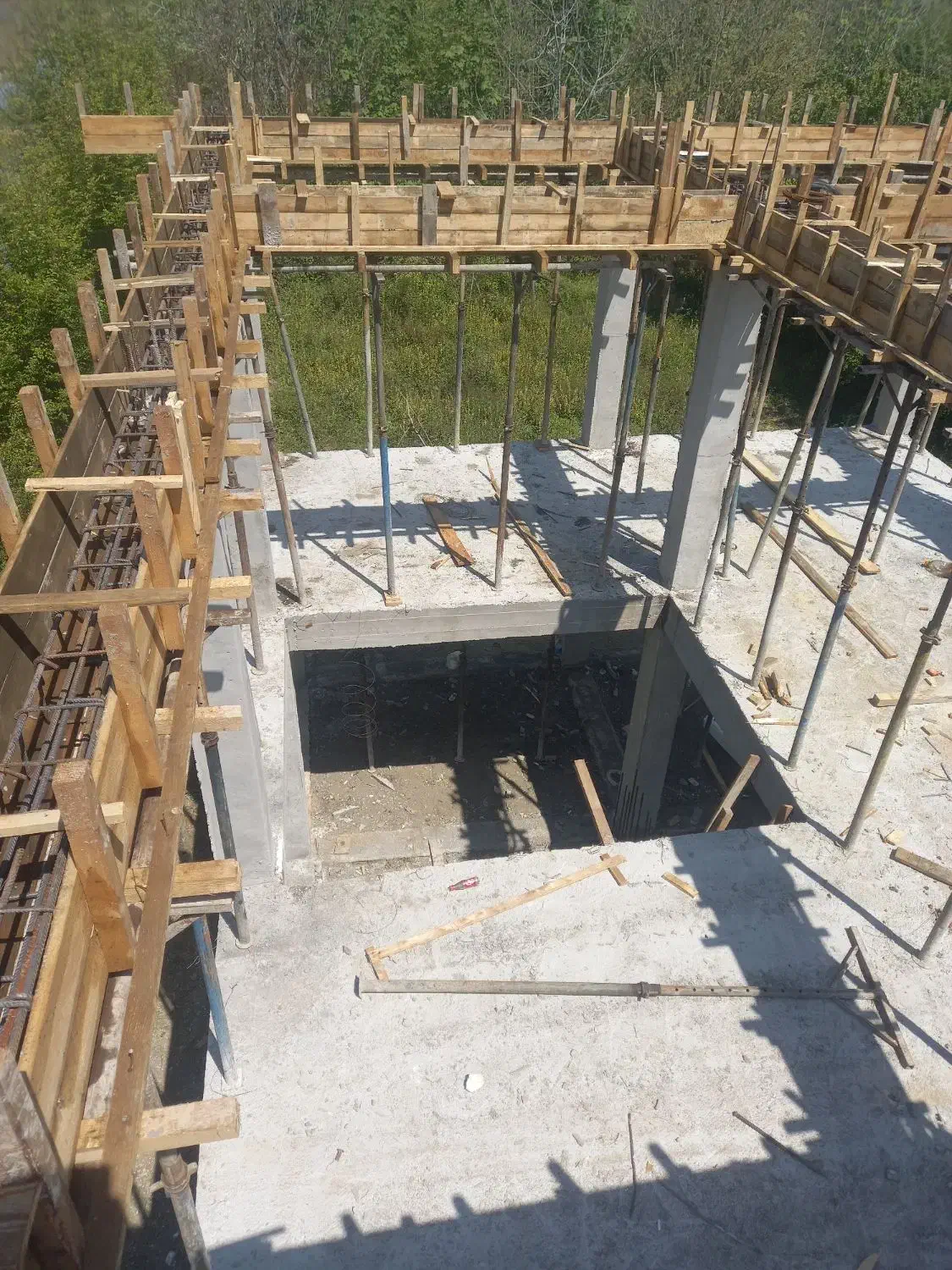 ارماتوربند .قالب بند .استخر وجکوزی .با تخته|خدمات پیشه و مهارت|رشت, یخسازی|دیوار