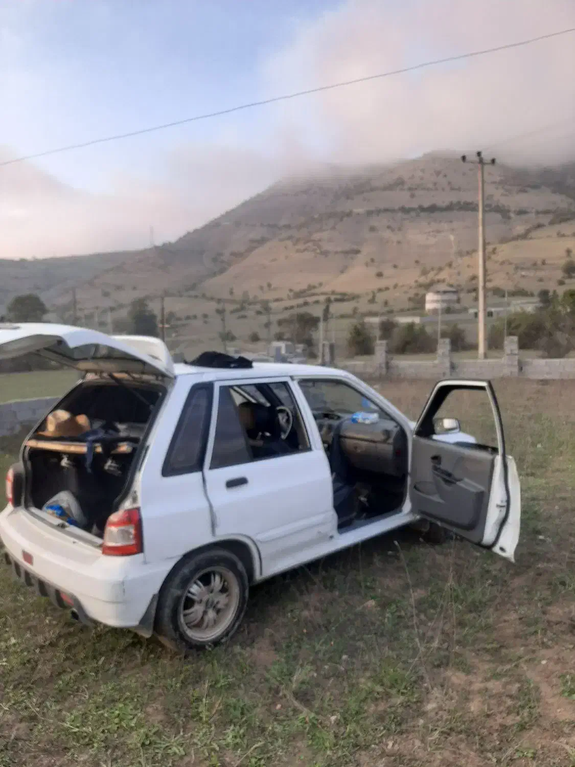 ۱۱۱ مدل۹۵ دو گلگیر رنگ ۱۴۰|خودرو سواری و وانت|چالوس, |دیوار