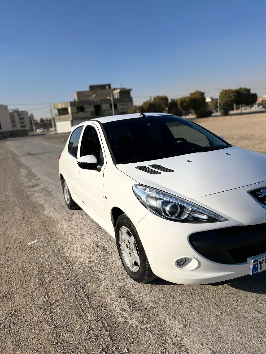 ۲۰۷|خودرو سواری و وانت|اصفهان, فجر|دیوار