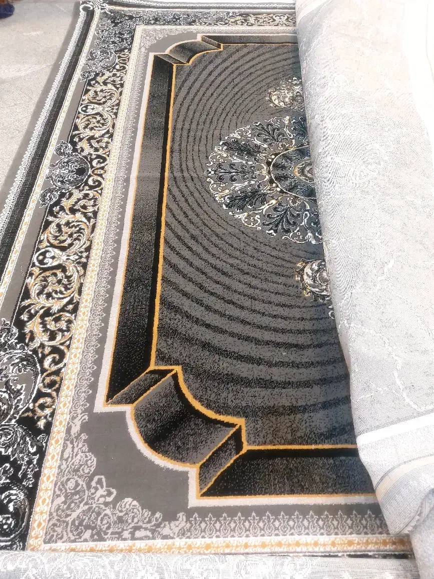 فرش۱۲متری دیزاین ۷۰۰شانه فقط ۷/۵۰۰ت|فرش|مشهد, سیلو|دیوار