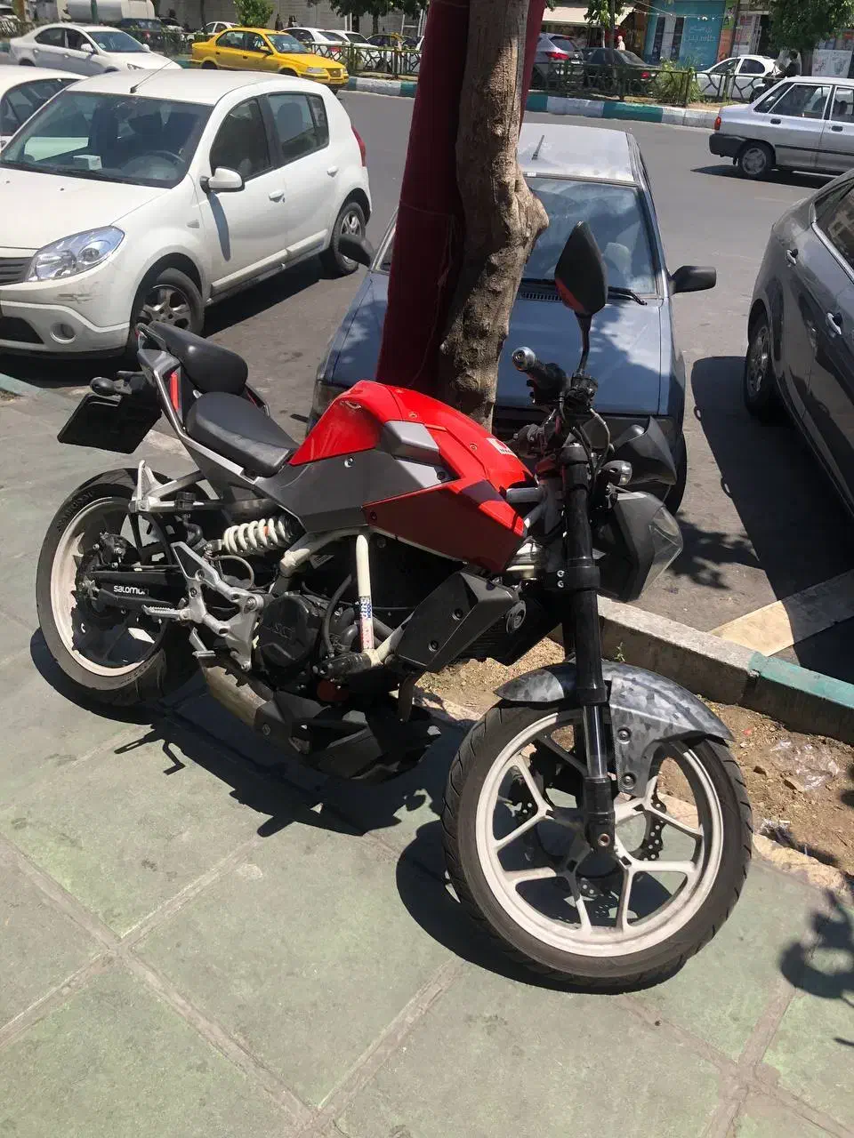 موتور ۲۵۰ تک هیوسانگ اکسیو|موتورسیکلت|تهران, سازمان برنامه شمالی|دیوار