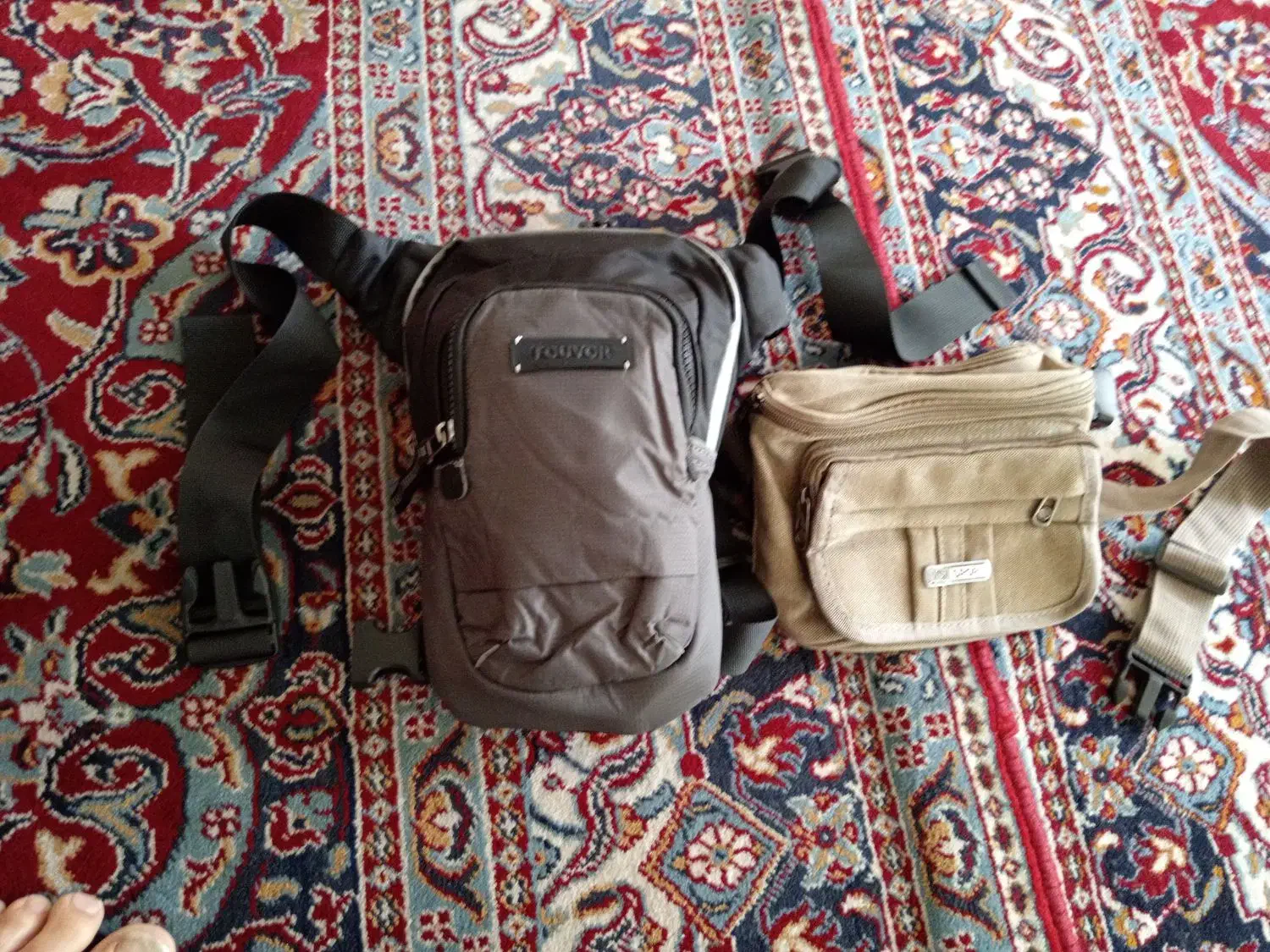 کیف|کیف، کفش، کمربند|اصفهان, ناژوان|دیوار