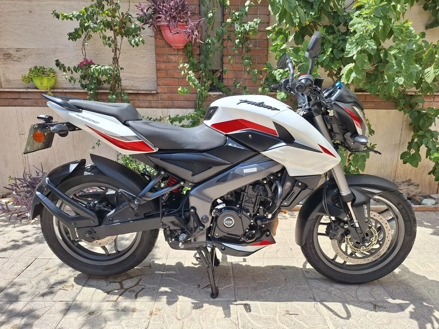NS 200 cc|موتورسیکلت|تهران, چهارصد دستگاه|دیوار