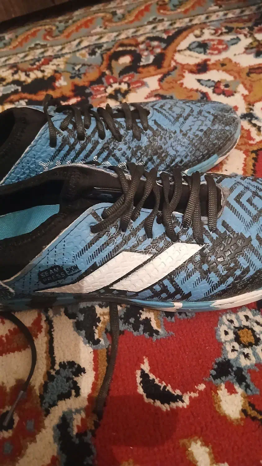 کفش فوتسال سالنی|کیف، کفش، کمربند|سلامی, |دیوار