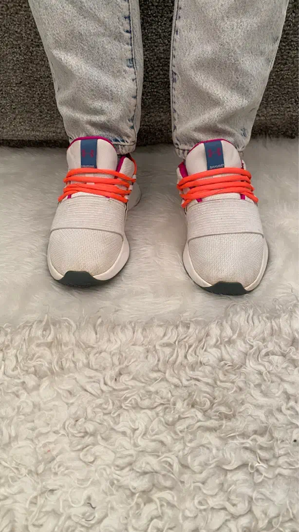 کفش اورجینال آندرارمور زنانه و مردانه بروکس ساکنی|کیف، کفش، کمربند|شیراز, شهرک مهدی‌آباد|دیوار