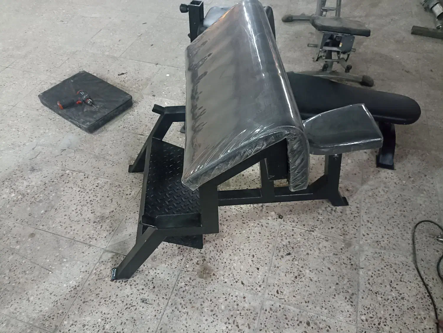 دو عدد میز باشگاه بدنسازی|تجهیزات ورزشی|احمدآبادمستوفی, |دیوار