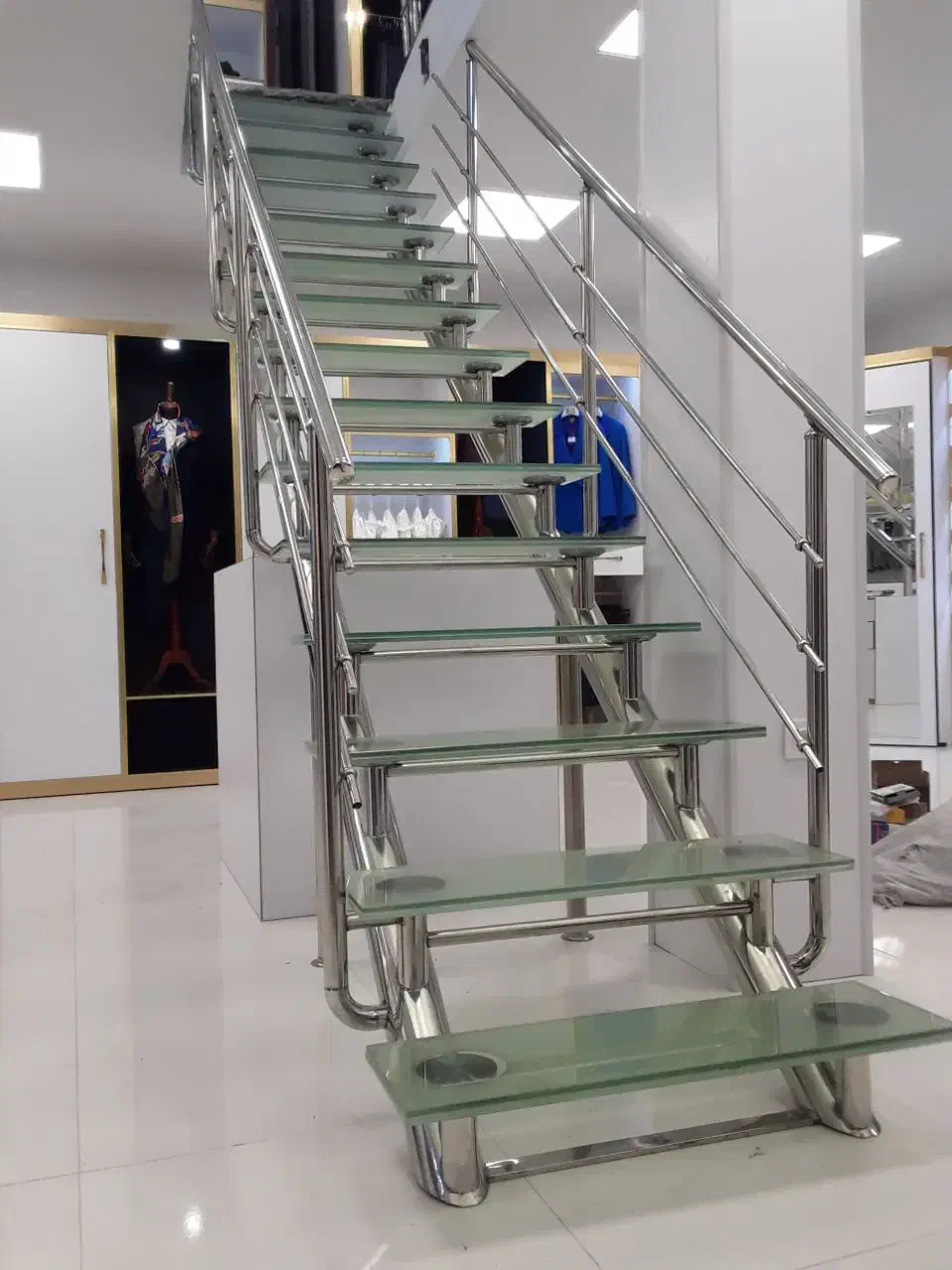 پله استیل،پله،پله دکوراتیو حفاظ بانکی حفاظ پنجره|خدمات پیشه و مهارت|تهران, فتح|دیوار