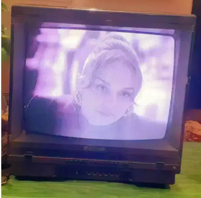 فروش تلویزیون 21اینچ|تلویزیون و پروژکتور|زابل, |دیوار