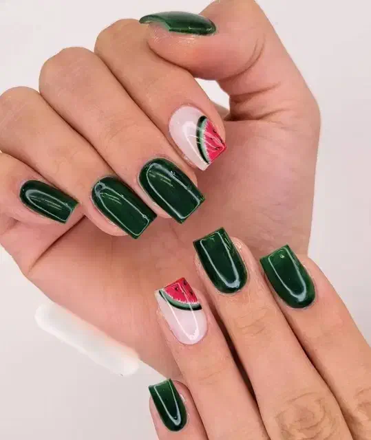 کاشت ناخن|خدمات آرایشگری و زیبایی|نجفآباد, فردوسی|دیوار