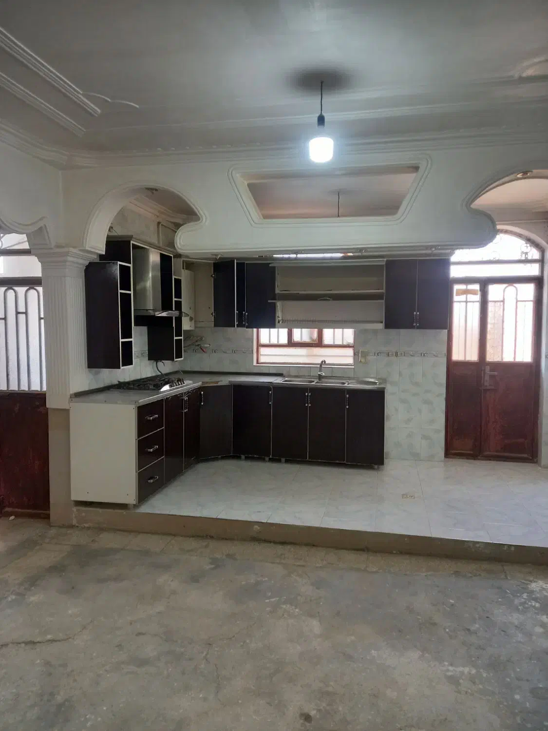 اجاره آپارتمان طبقه اول در مرکز شهر، ۱۱۰ متر|اجارهٔ آپارتمان|زابل, |دیوار