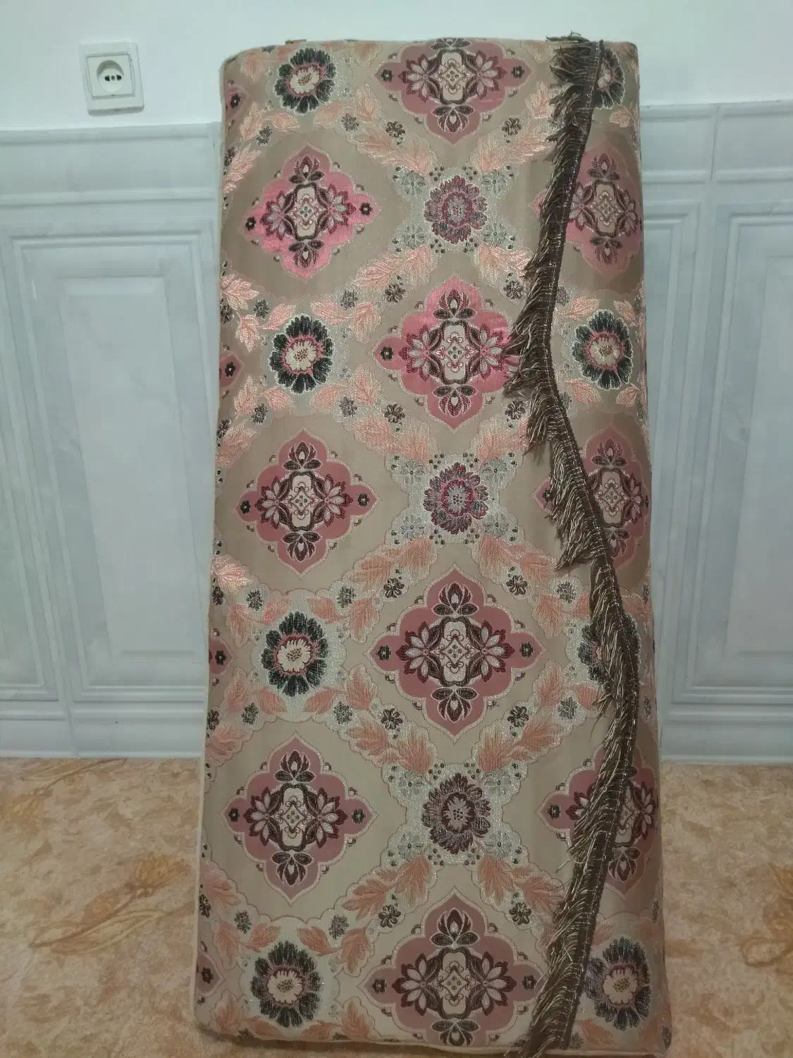 پشتی|پشتی|مهران (ایلام), |دیوار