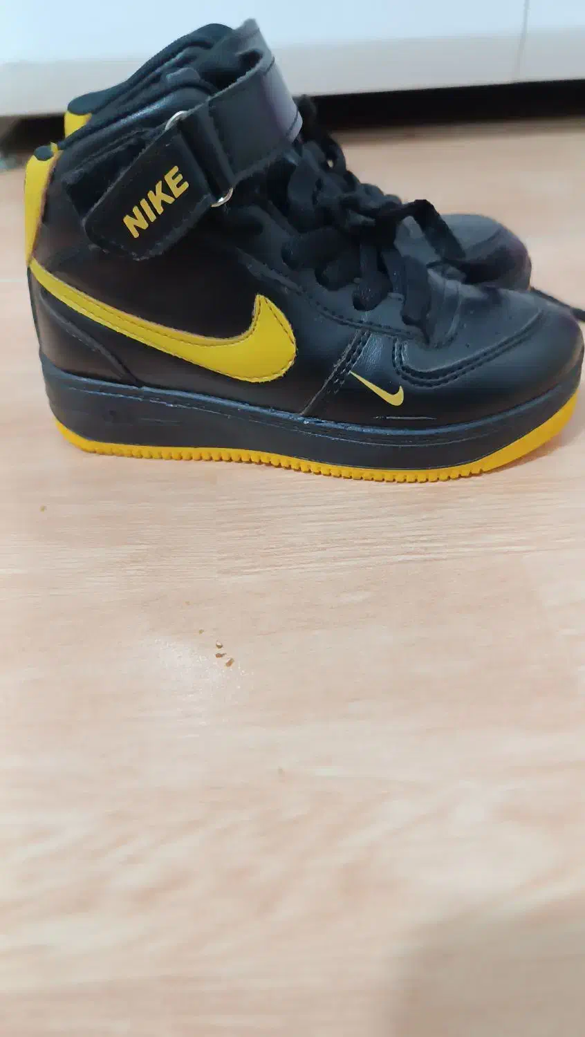 کفش نیم پوت بچه گانه نایک در حد نو|کیف، کفش، کمربند|دهگلان, |دیوار