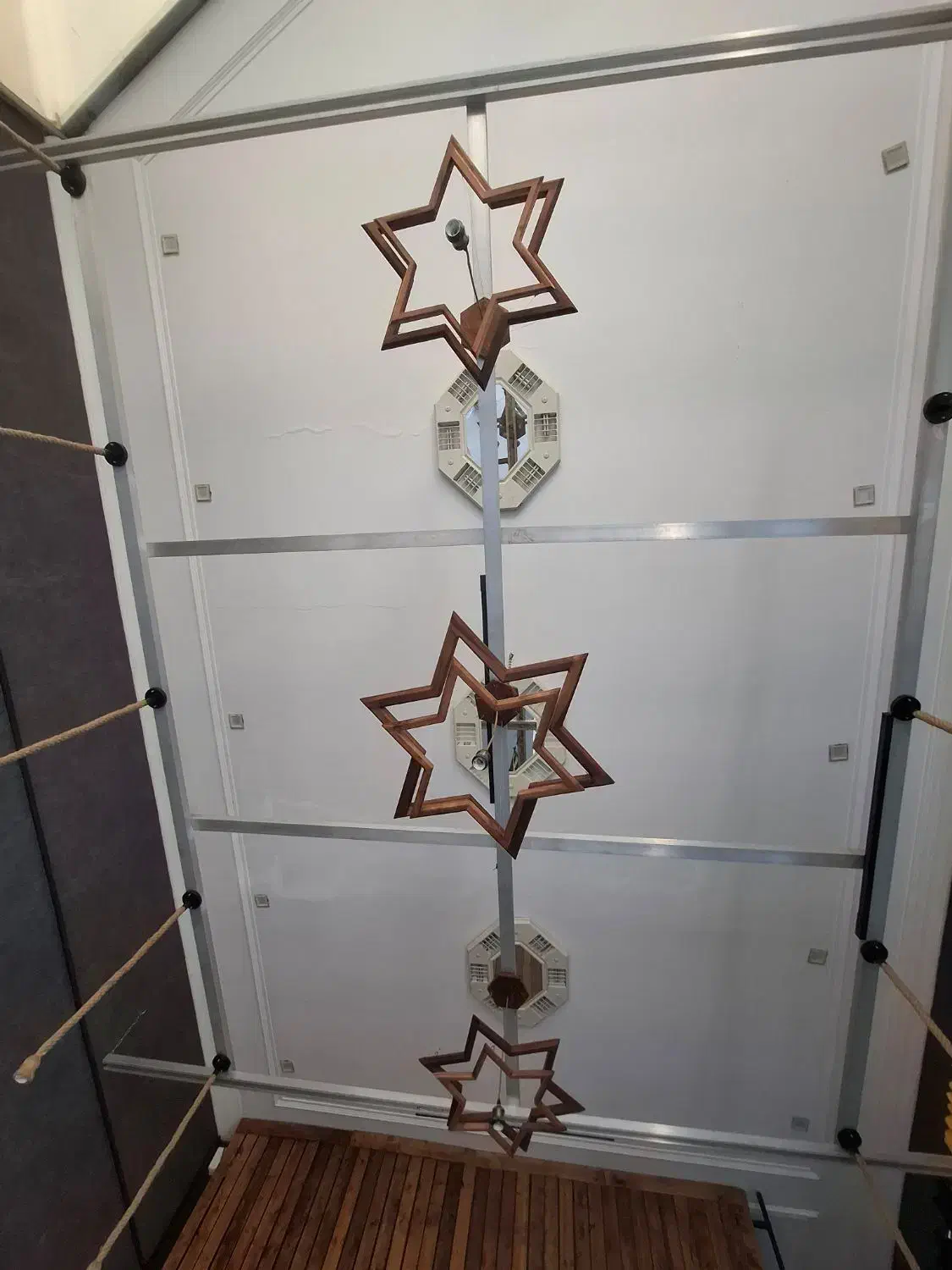 فروش .مبل چرم چستر.لوستر چوبی .دکور دیواری|لوستر و چراغ آویز|یزد, |دیوار