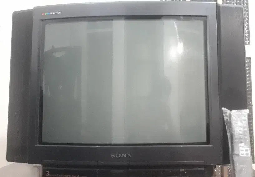 تلویزیون سونی ۲۱اینچ اصل ژاپن|تلویزیون و پروژکتور|بهبهان, |دیوار