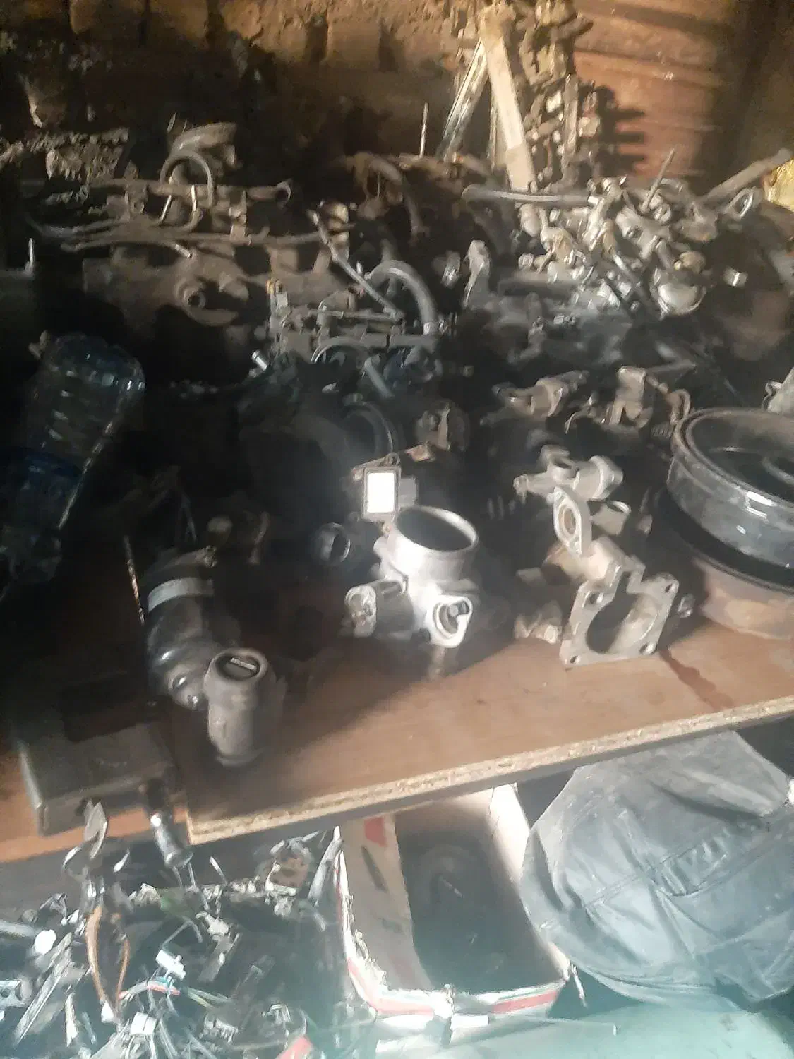 لوازم خودرو استوک ایسیو|قطعات یدکی و لوازم جانبی|اقبالیه, |دیوار