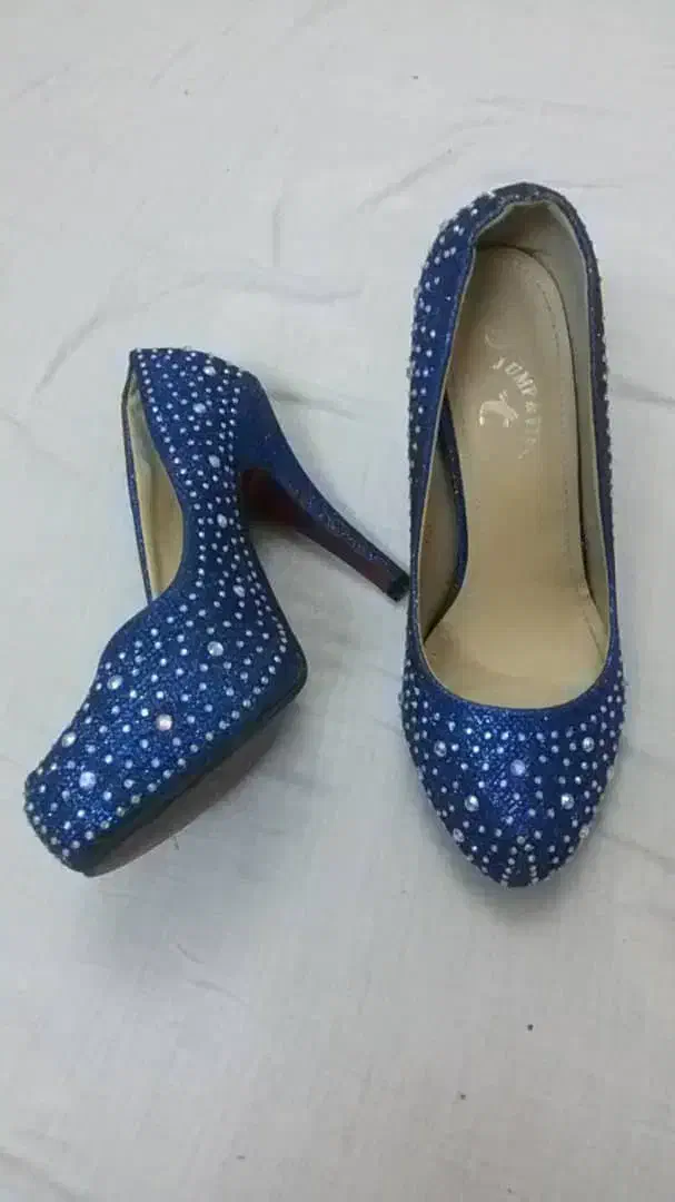 کتونی کفش مجلسی|کیف، کفش، کمربند|قم, باجک سه|دیوار