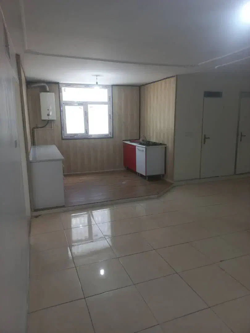 ۷۰متر ۲خواب طبقه اول مناسب اداری و مسکونی