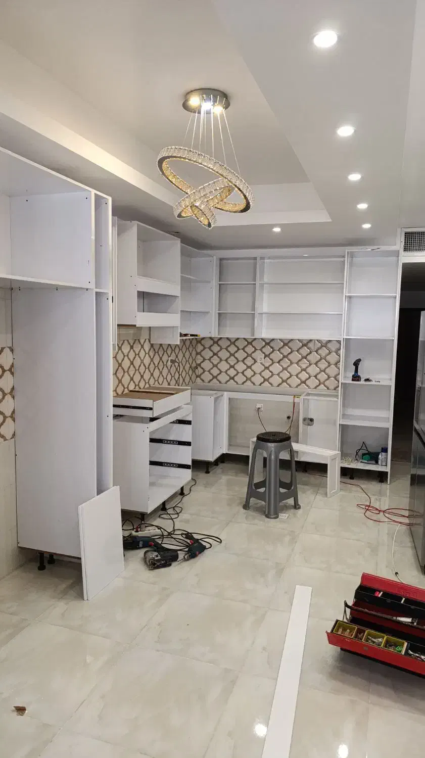 نیروی کار کار آموز و کمک نصاب جهت نصب کابینت|استخدام معماری، عمران و ساختمانی|قم, صدوق|دیوار