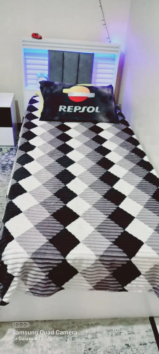 تختخواب|تخت و سرویس خواب|فولادشهر, C2|دیوار