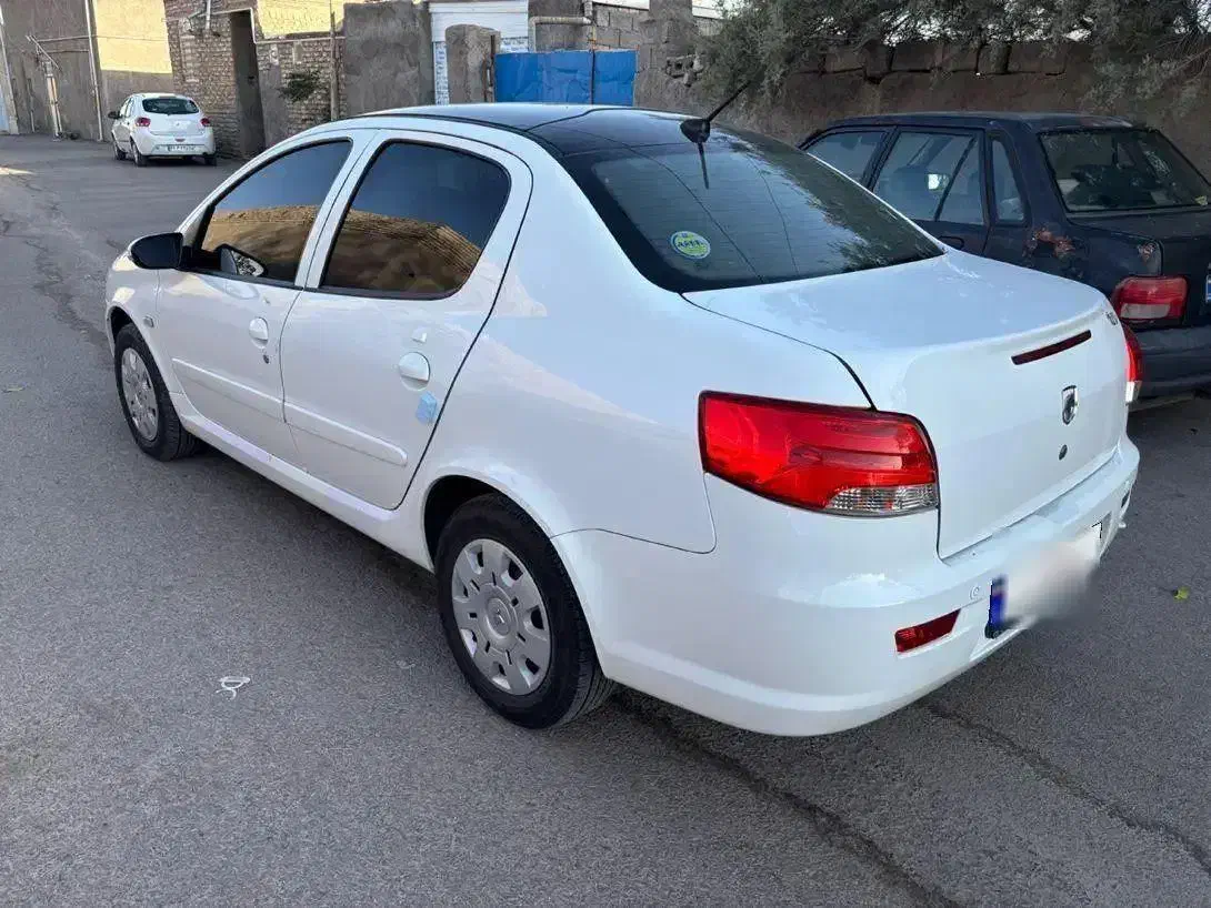 رانا پلاس پانا مدل ۴۰۱|خودرو سواری و وانت|بردسیر, |دیوار