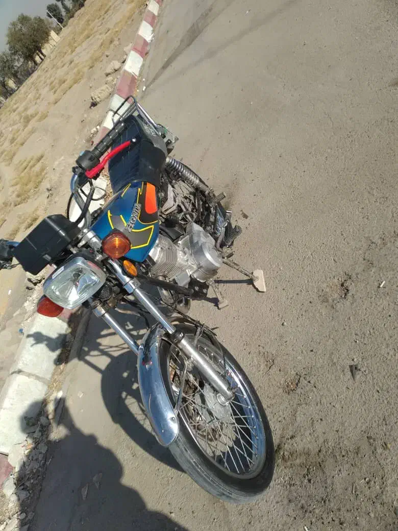 موتور هندا ۱۲۵سالم|موتورسیکلت|باقرشهر, |دیوار