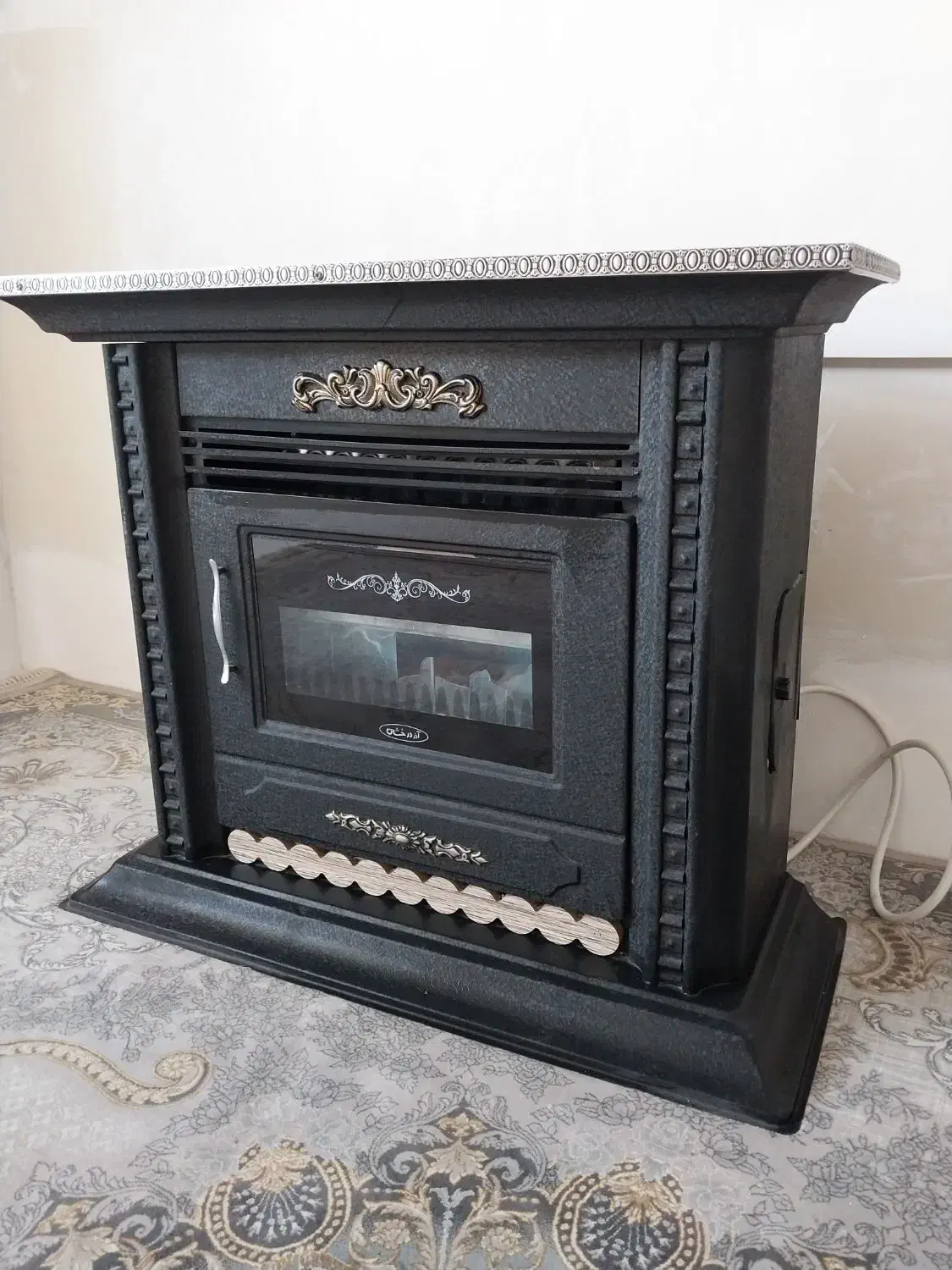 بخاری ۱۲۰۰۰طرح شومینه درحدنو سایز بزرگ|بخاری، هیتر، شومینه|کرج, شهرک بنفشه|دیوار