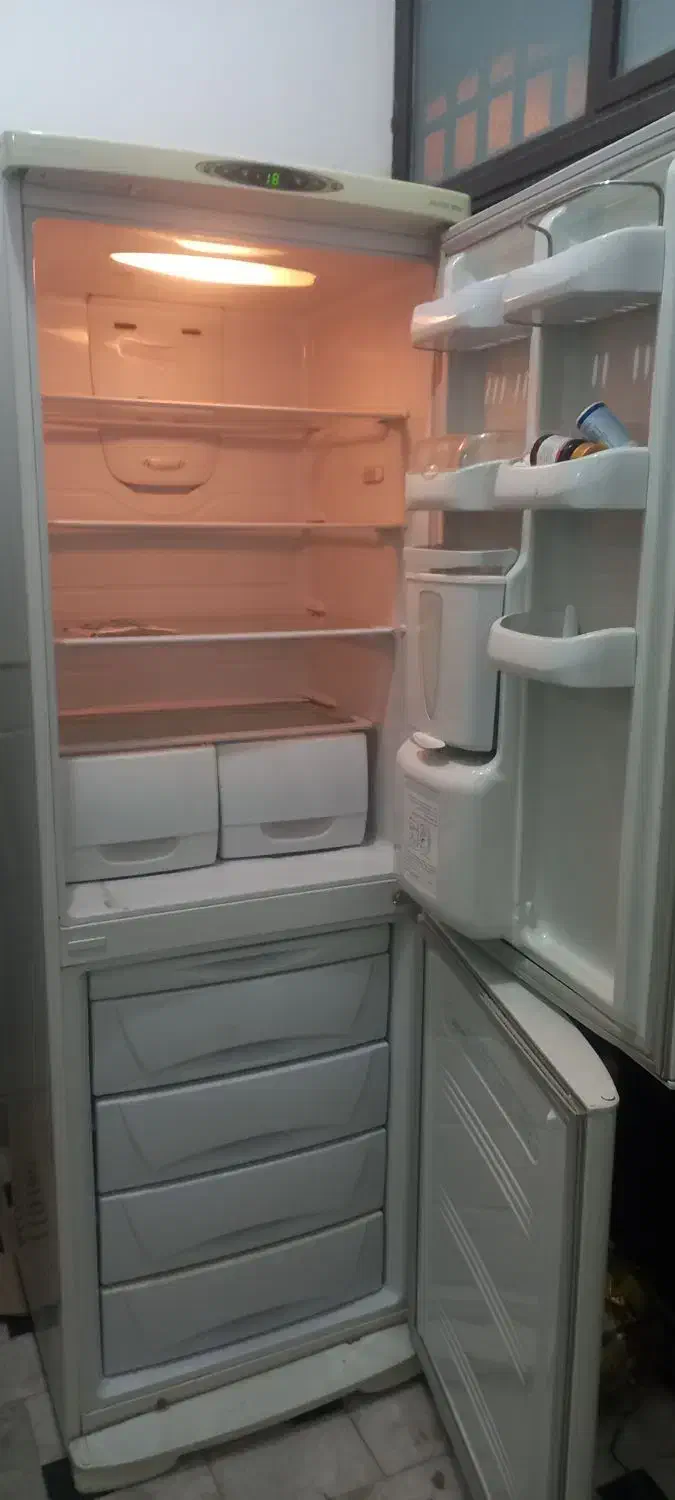 یخچال امرسان|یخچال و فریزر|قم, قلعه کامکار|دیوار