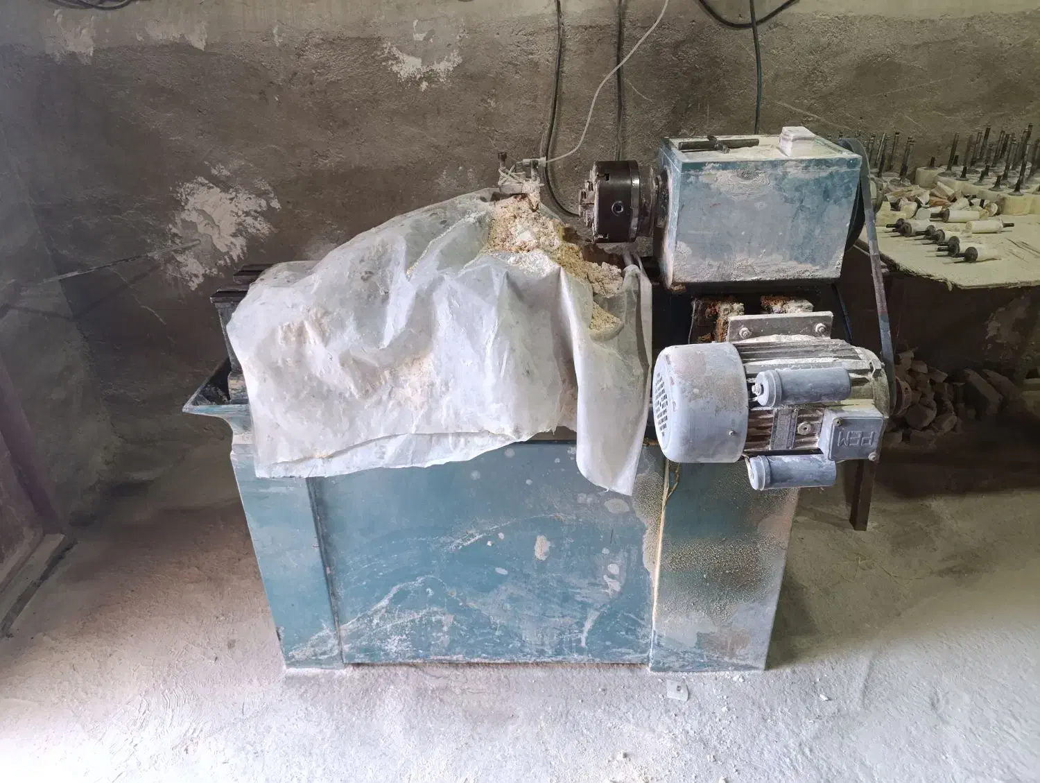 دستگاه تراشکاری سنگ|ماشین‌آلات صنعتی|قم, قلعه صدری|دیوار