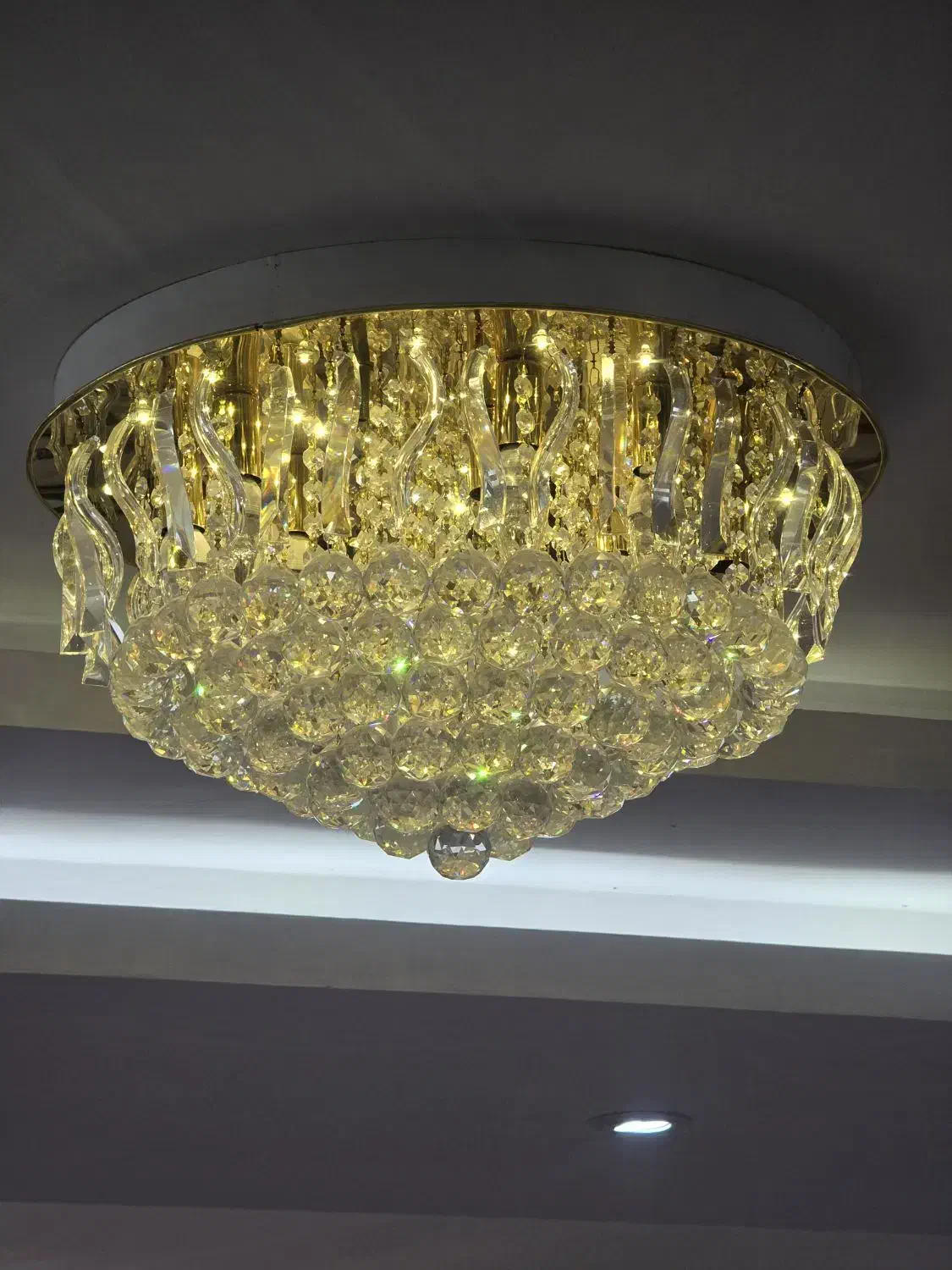 لوستر سقفی ۶۰سانتی خوشگل و آنتیک|لوستر و چراغ آویز|ارومیه, |دیوار