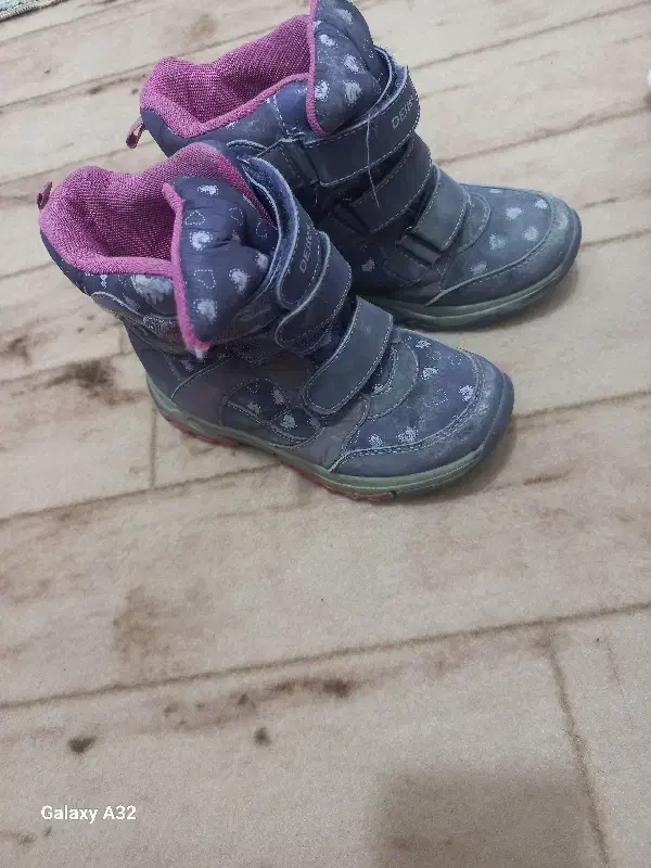 پوتین دخترانه سایز ۳۱|کفش و لباس بچه|اشتهارد, |دیوار