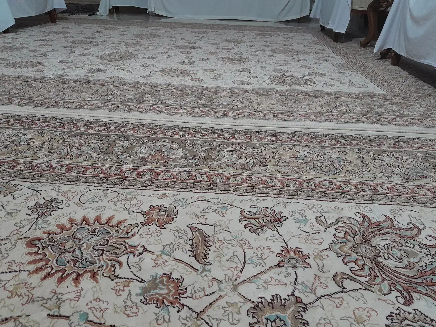 فرش دوازده متری دوتا|فرش|قائم‌شهر, |دیوار