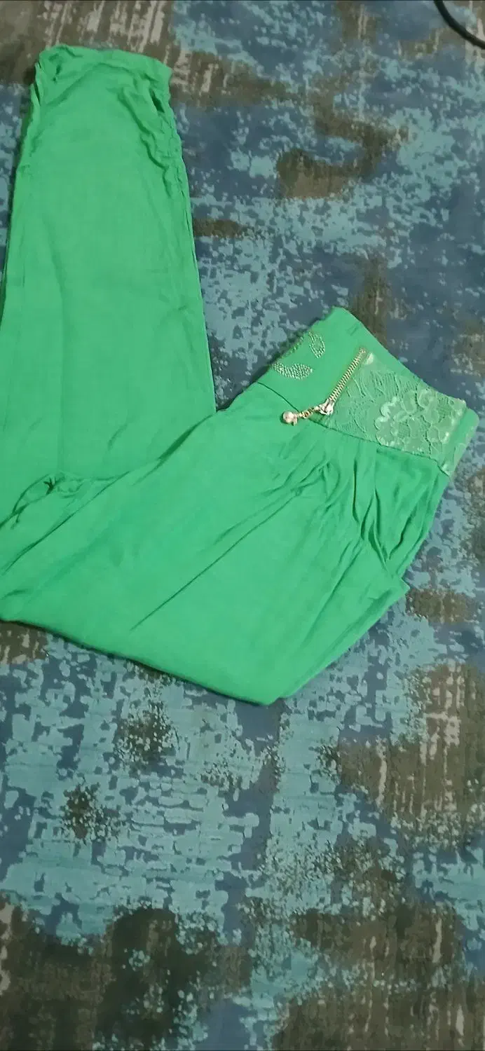 شلوار های بندری|لباس|اندیشه, اندیشه فاز ۴|دیوار