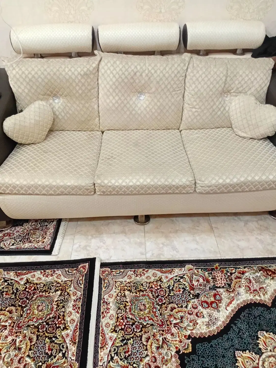 مبل|مبلمان خانگی و میز عسلی|خمام, |دیوار