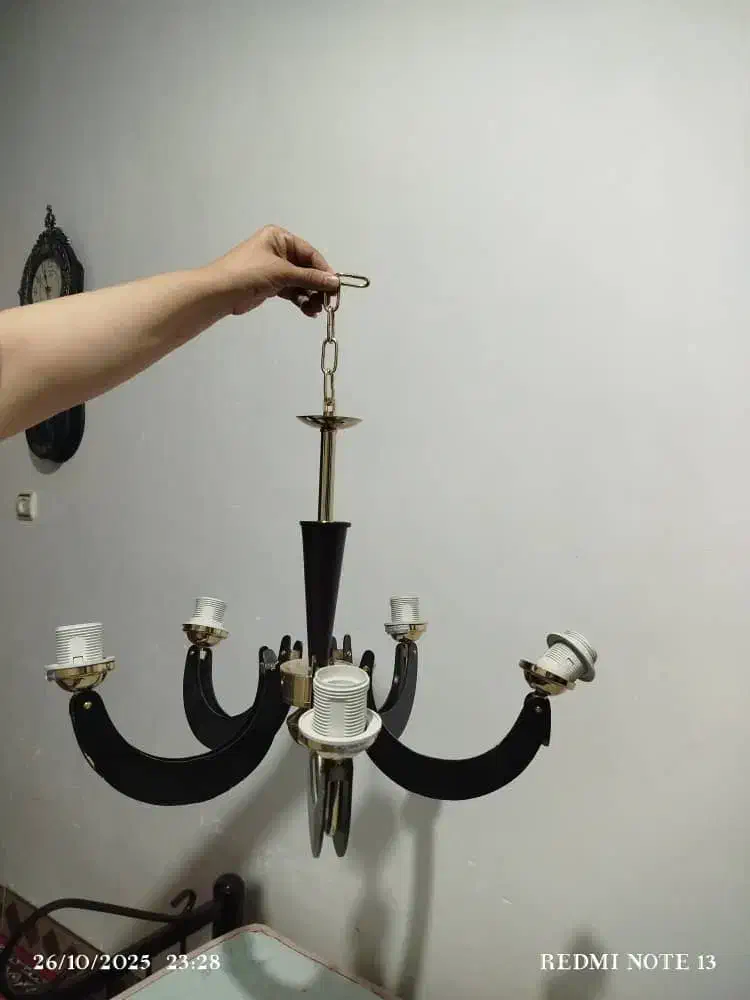 سه عدد لوستر. به فروش میرسد|لوستر و چراغ آویز|خرمآباد, |دیوار