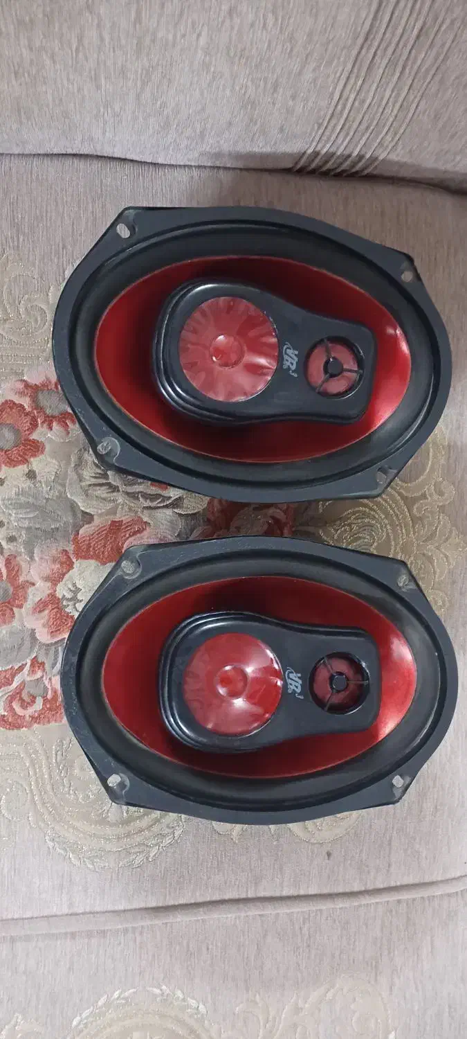 باند خربزه ای|صوتی و تصویری|گلبهار, شهر جدید گلبهار|دیوار