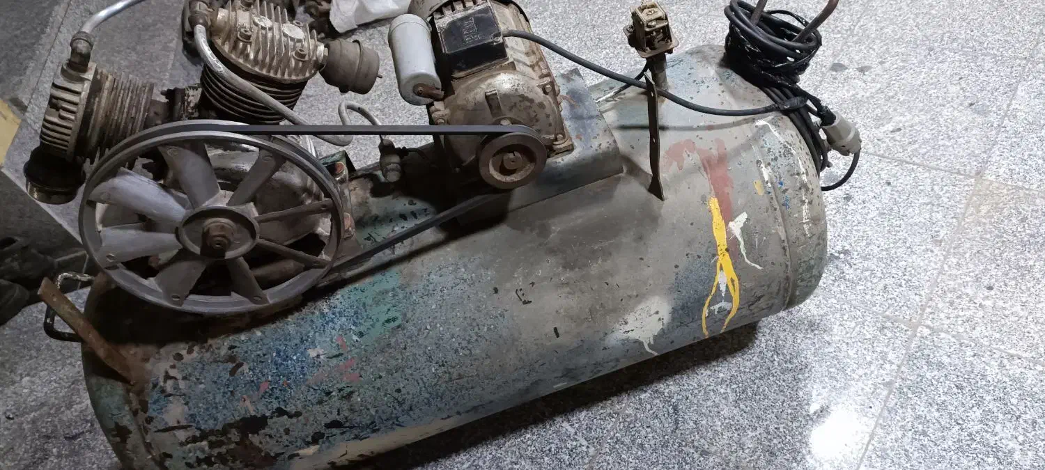 پمپ باد|ابزارآلات|قم, باغ کرباسی|دیوار