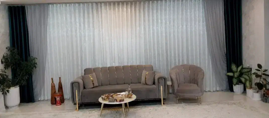 مبل فرانسوی سالم زیر قیمت|مبلمان خانگی و میز عسلی|خرم‌آباد, |دیوار