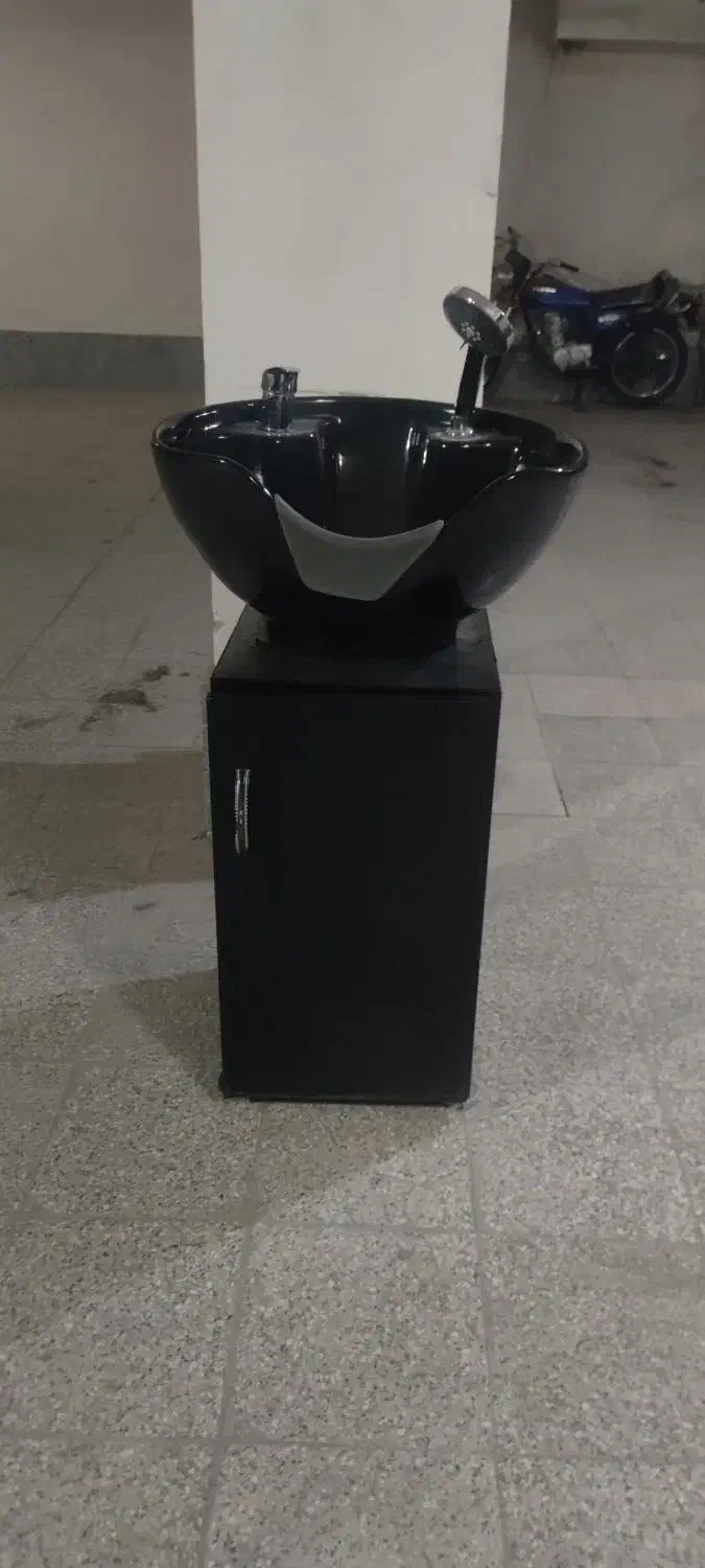 فروش وسایل آرایشگاهی|آرایشگاه و سالن‌های زیبایی|مشهد, حسین‌آباد|دیوار