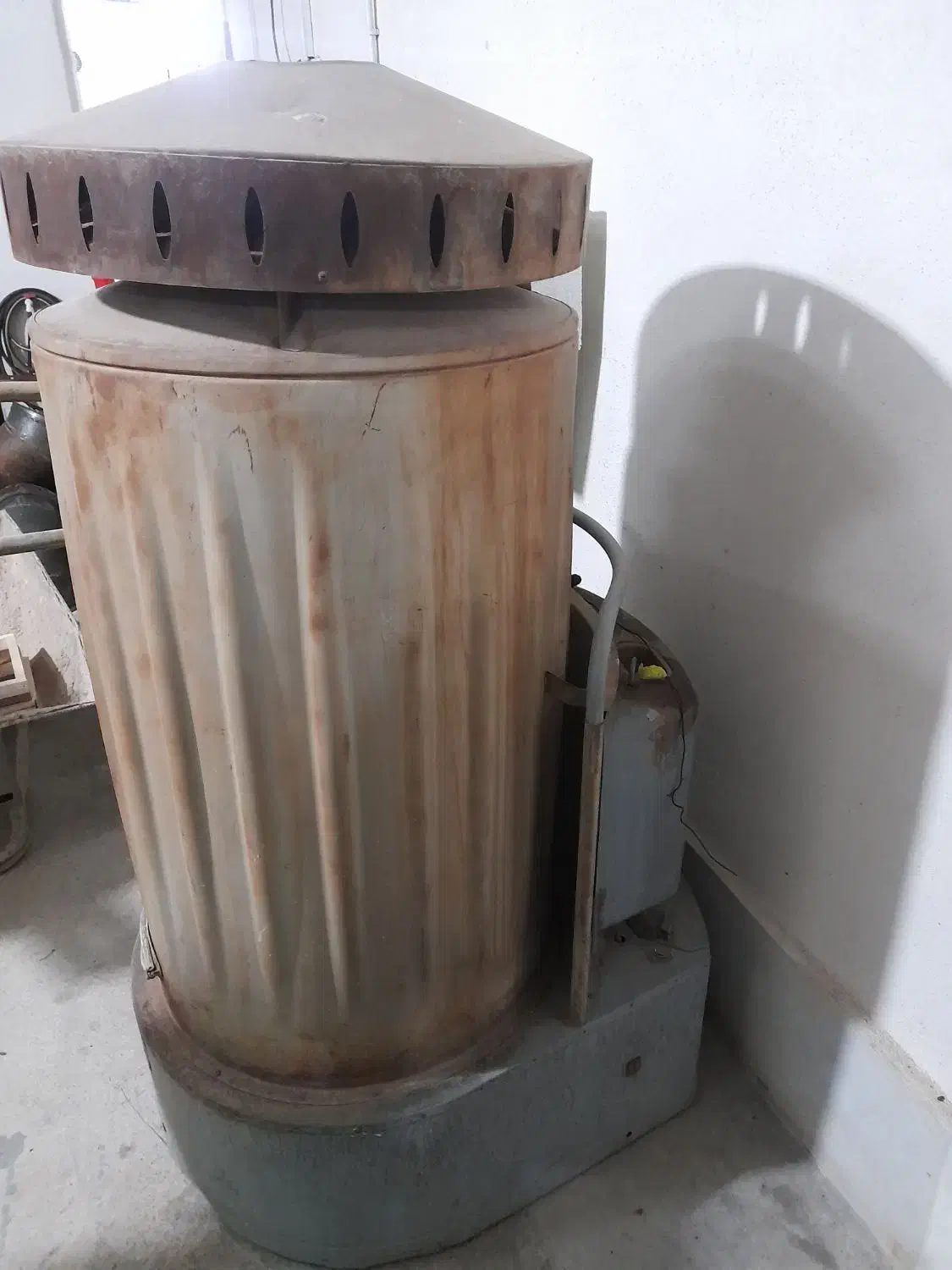 بخاری نفتی و گازوئیل فن دار|بخاری، هیتر، شومینه|ساوه, |دیوار