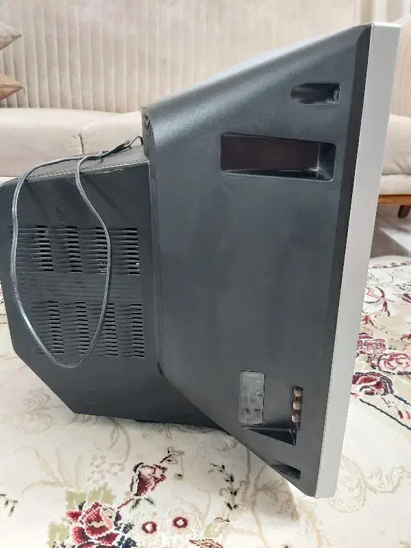 تلویزیون سامسونگ اصل  ۲۱  اینچ سالم|تلویزیون و پروژکتور|گنبد کاووس, |دیوار