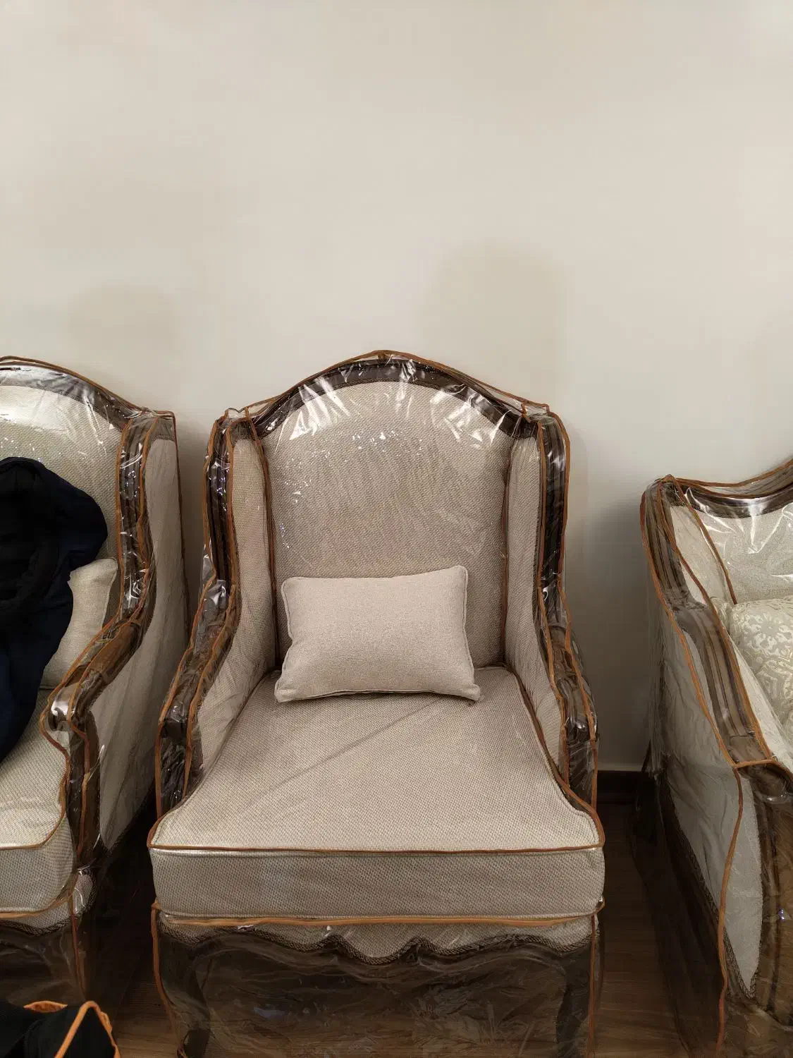 پیراهن و کاور مبل|خدمات پیشه و مهارت|اندیشه, اندیشه فاز ۴|دیوار