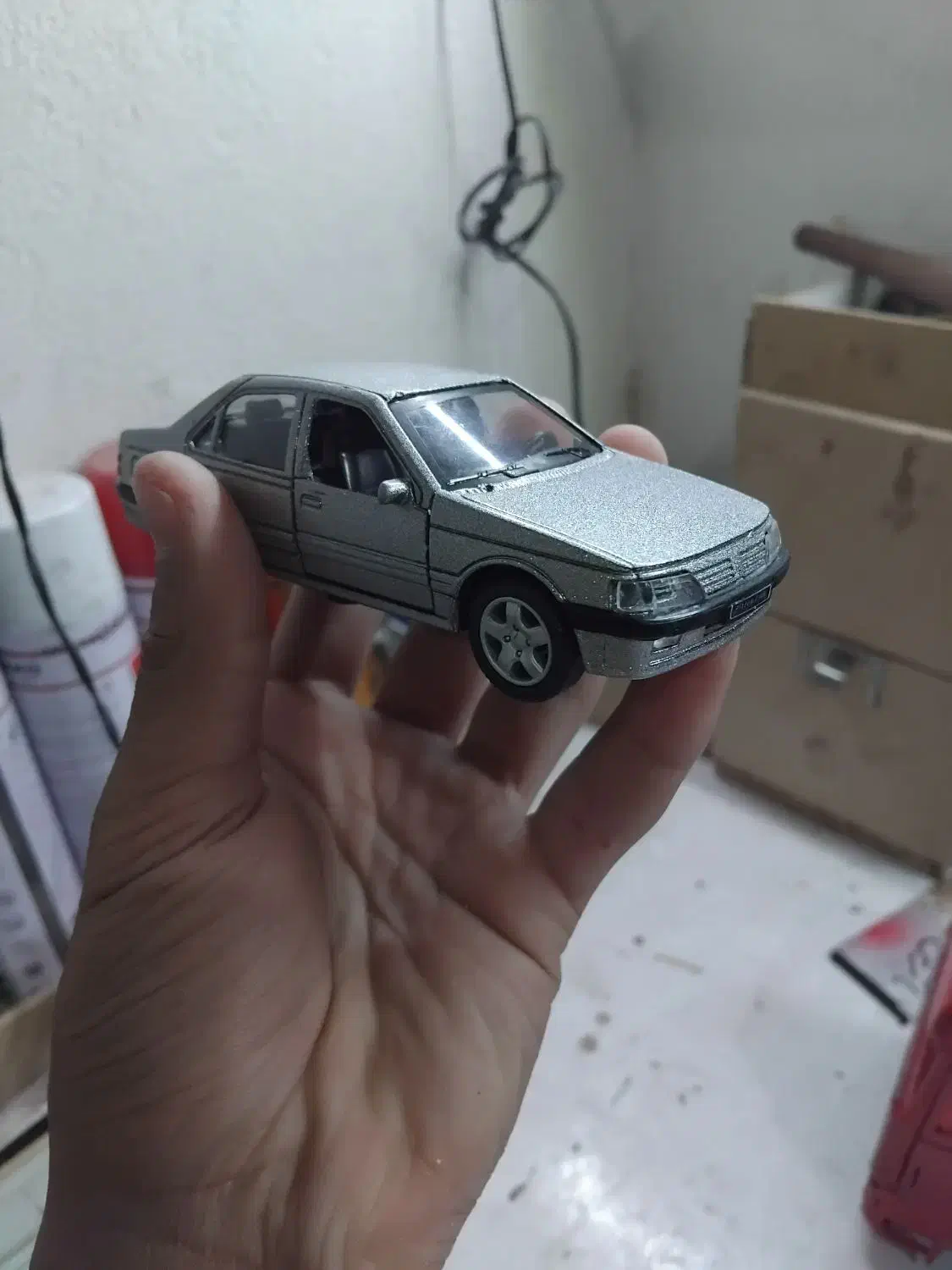 ماکت پژو ۴۰۵ (رنگ نقره ای) مقیاس کوچک|اسباب‌‌بازی|گمیشان, |دیوار