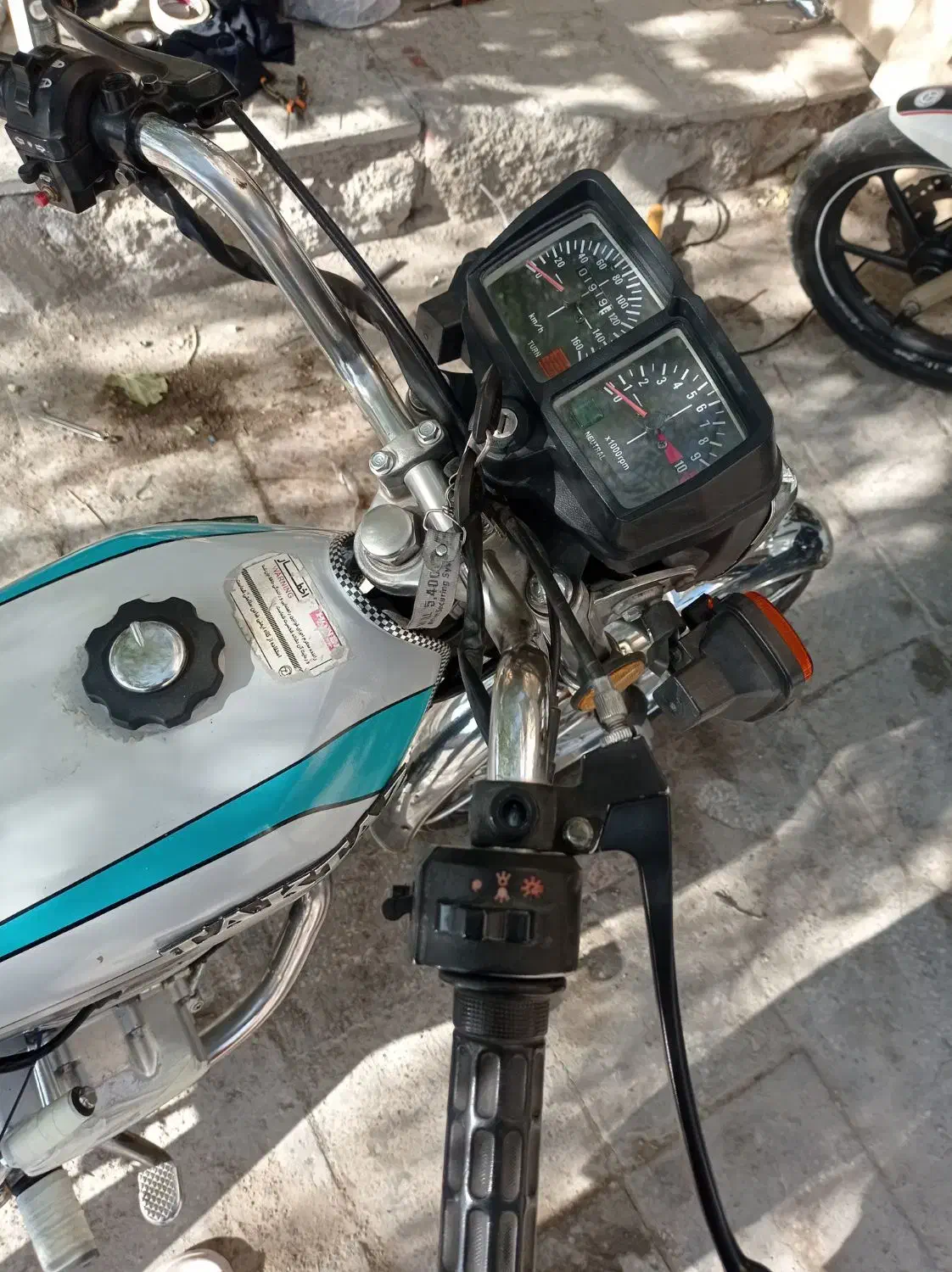 هندا ۱۵۰ مدل ۹۵. در حد. مدارک. تکمیل|موتورسیکلت|تربتحیدریه, آبشار|دیوار
