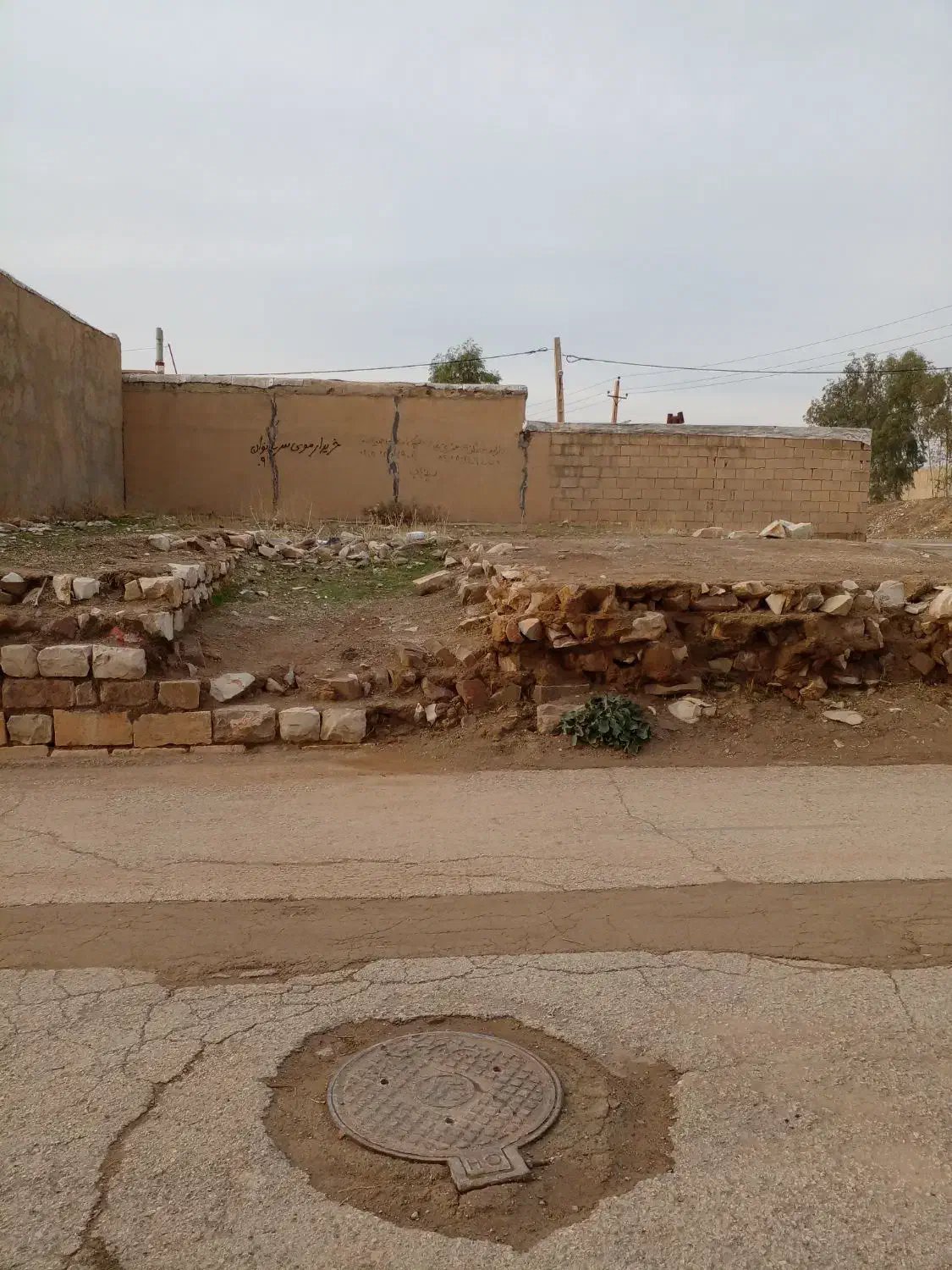 زمین دوبر مسکونی سنددار فازیک قصرشیرین|فروش زمین و ملک کلنگی|قصرشیرین, |دیوار