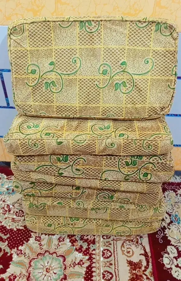 ۷ عدد پشتی|پشتی|شادگان, |دیوار