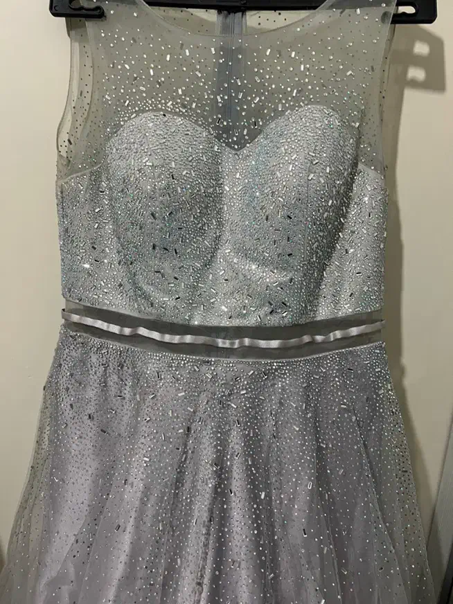 لباس مجلسی|لباس|قرچک, شهرک صنعتی قرچک|دیوار