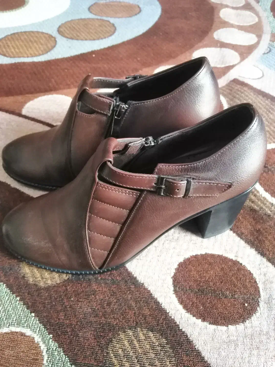 کفش|کیف، کفش، کمربند|رامهرمز, |دیوار