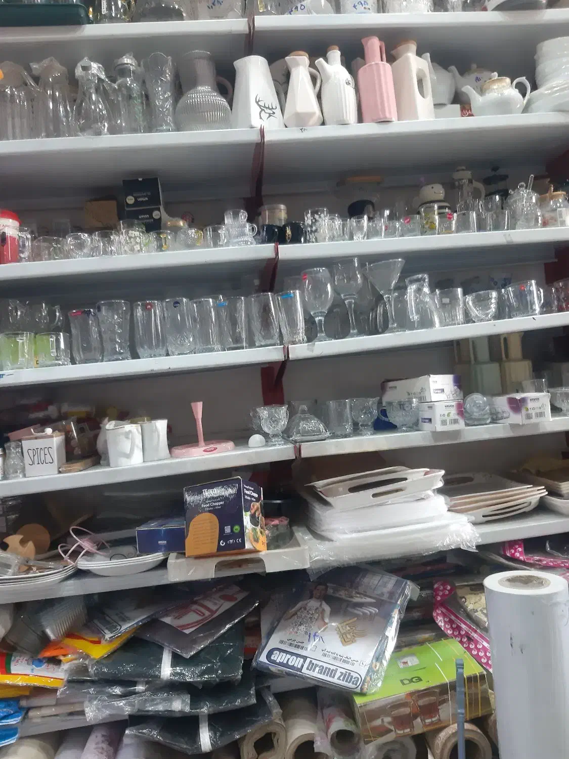 کارگر برای پلاسکو|استخدام خدمات فروشگاه و رستوران|شیراز, انجیر|دیوار
